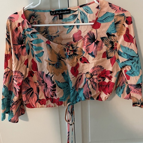 FOR LOVE AND LEMONS TOP - Picture 1 of 3